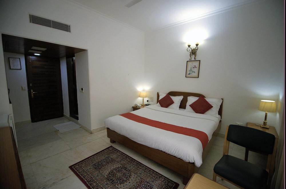 Hotel Palm Greens New Delhi Luaran gambar