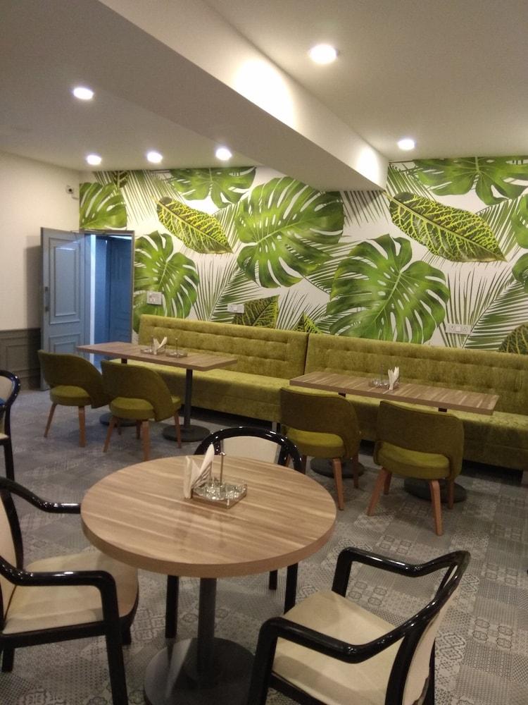 Hotel Palm Greens New Delhi Luaran gambar