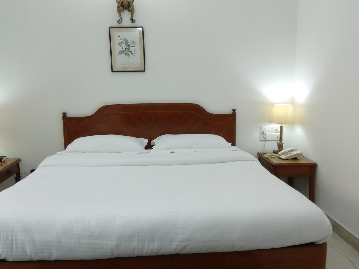 Hotel Palm Greens New Delhi Luaran gambar