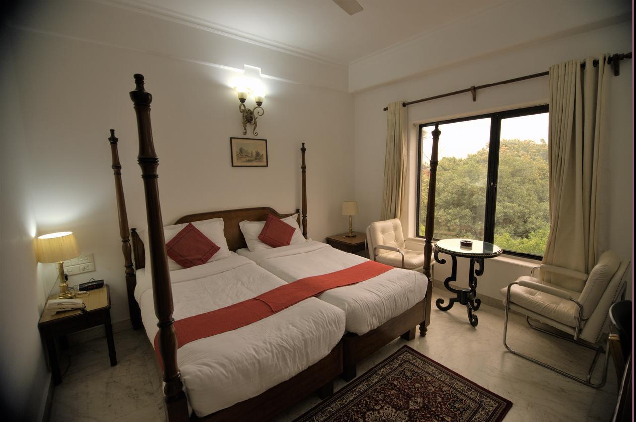 Hotel Palm Greens New Delhi Luaran gambar